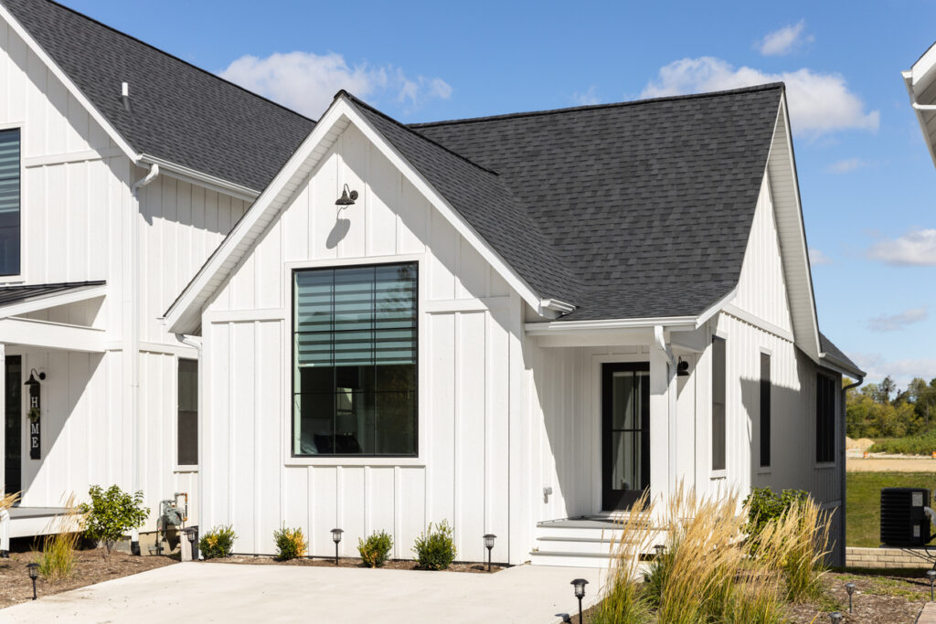 A house with new siding from Central Illinois Construct, one of the top siding companies in Central Illinois