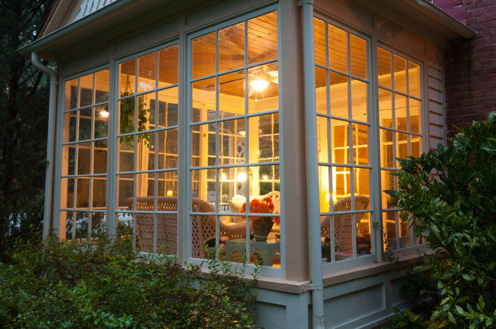 Central Illinois Construct builds sun rooms for Central Illinois homes